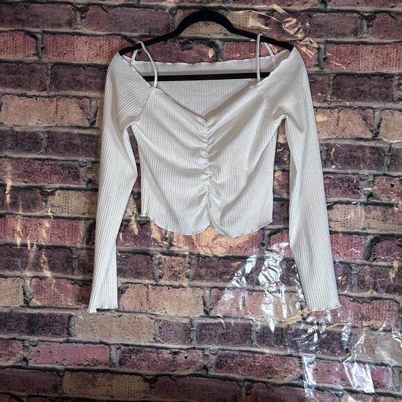 White Ribbed Ruched Off-Shoulder Long Sleeve Crop Top - Picture 15 of 15